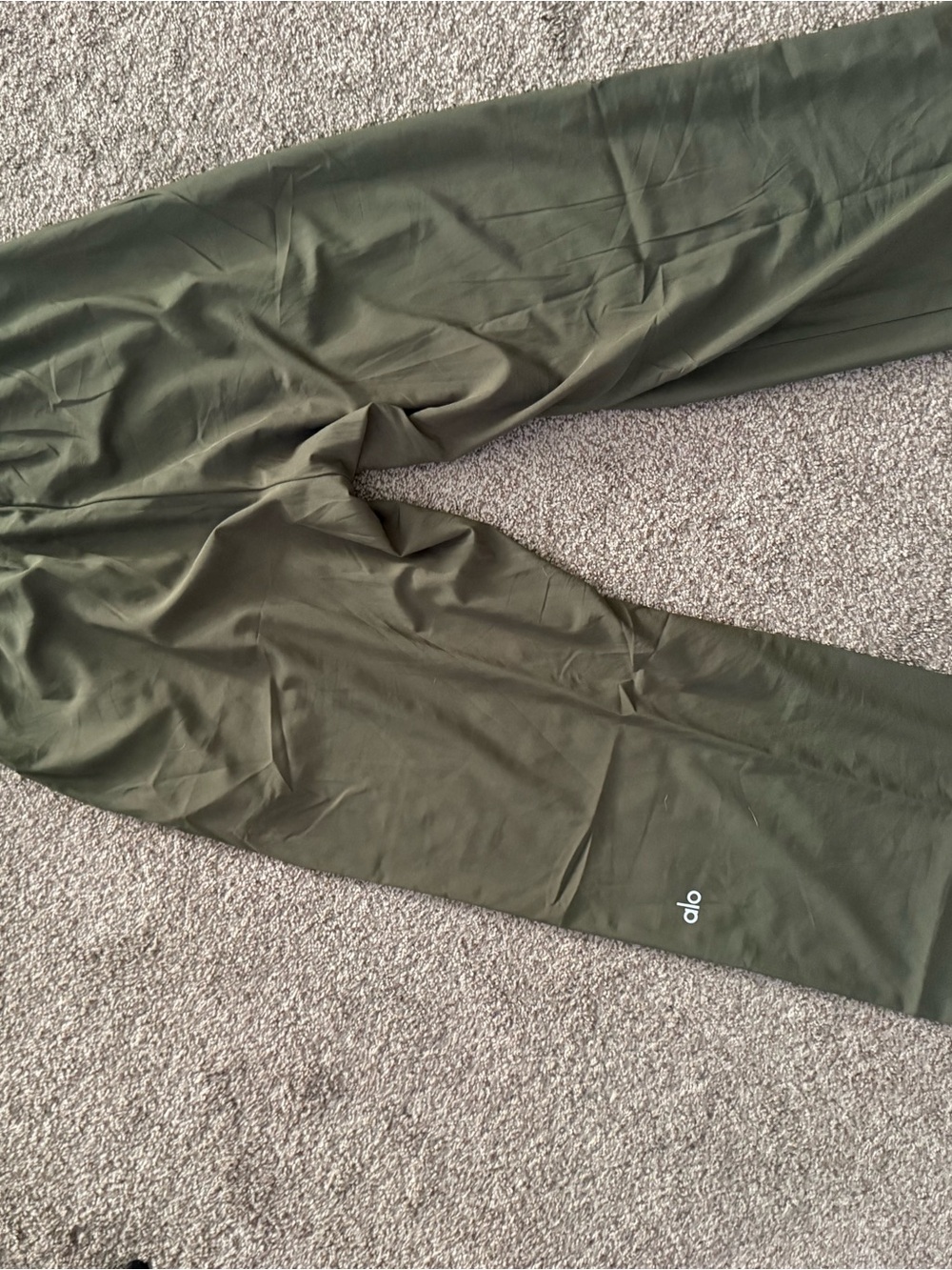 ALO Yoga Olive Green High-Rise Wide-Leg Pants - Picture 2 of 6